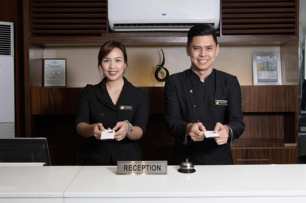 Best Western Antel Spa Hotel Suites Makati City Exterior foto